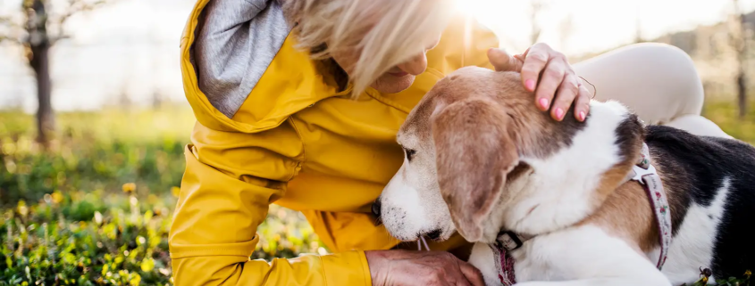 Donna con cane